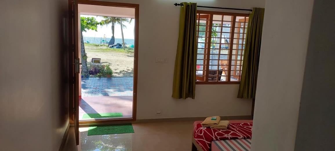 Marari Anna Beach Homestay Mararikulam Esterno foto